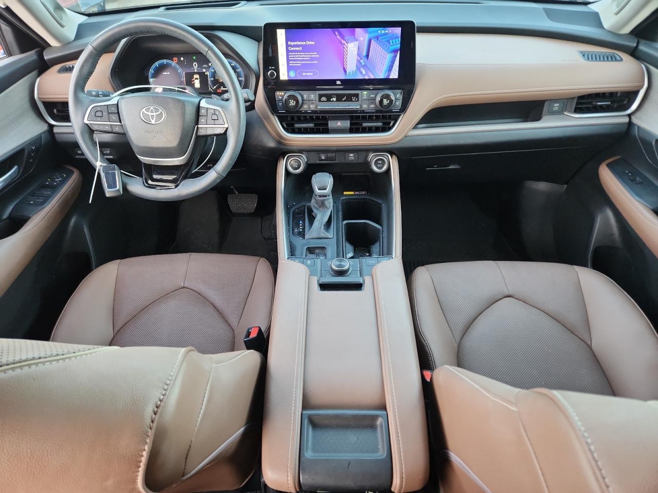 2024 TOYOTA HIGHLANDER