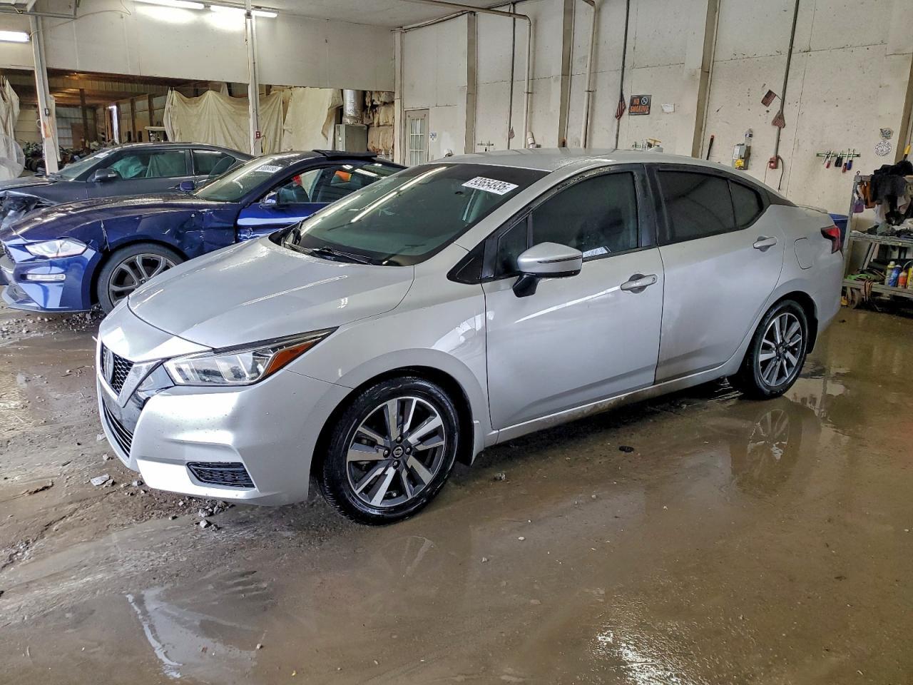 2020 NISSAN VERSA