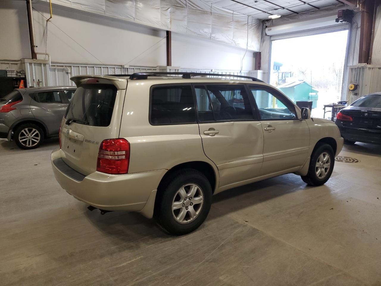 2003 TOYOTA HIGHLANDER