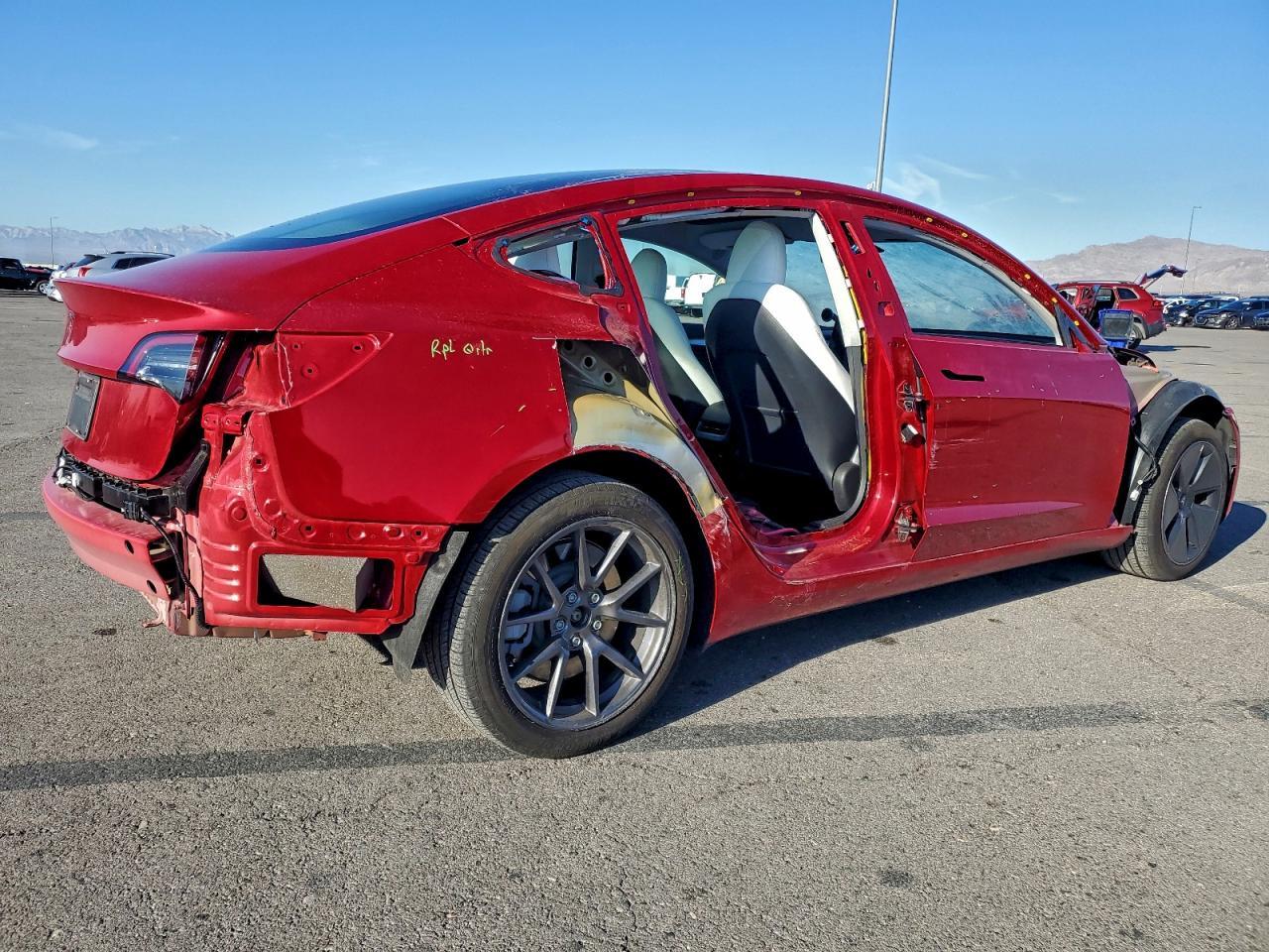 2023 TESLA MODEL 3