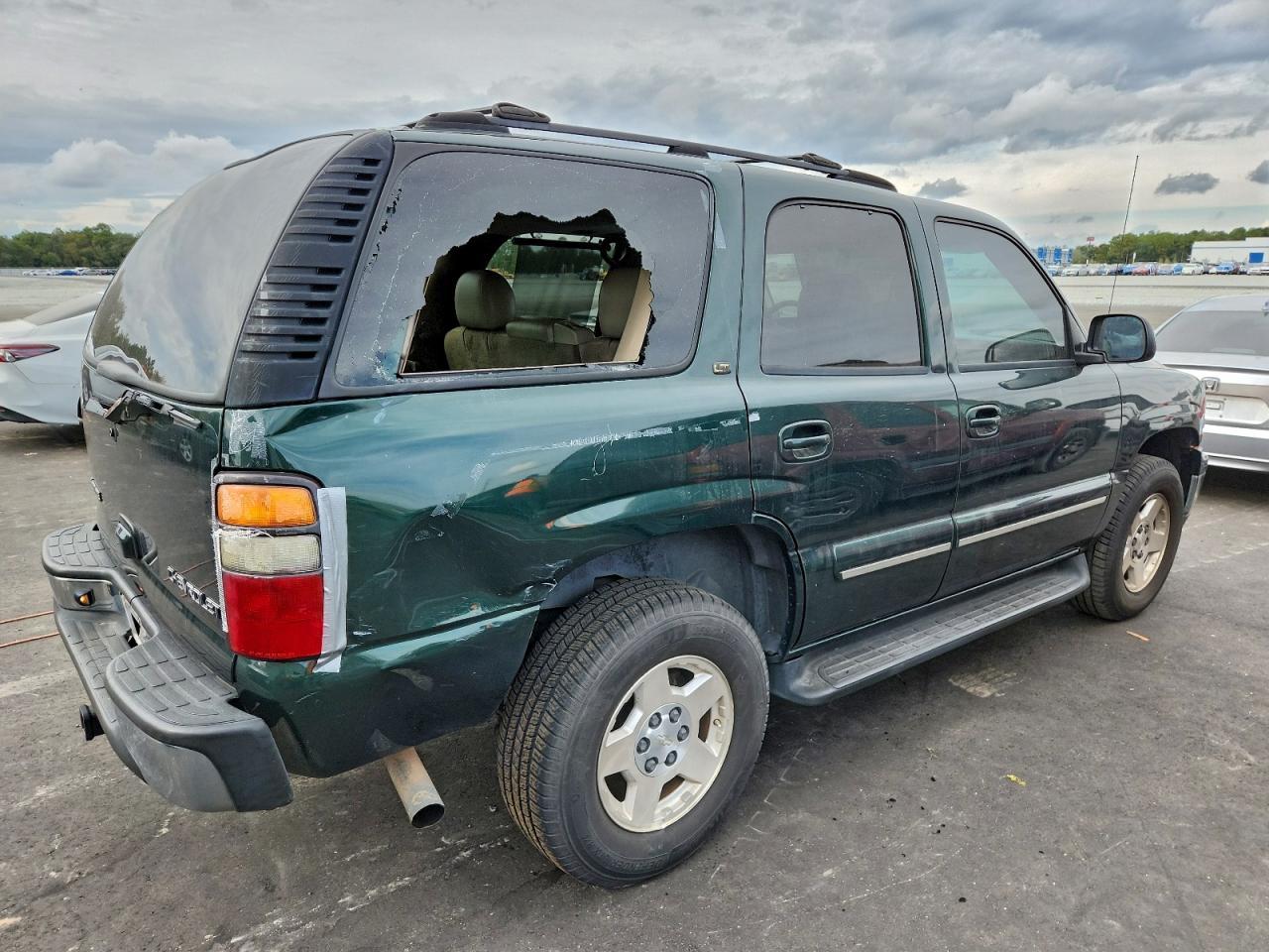 2004 CHEVROLET Tahoe