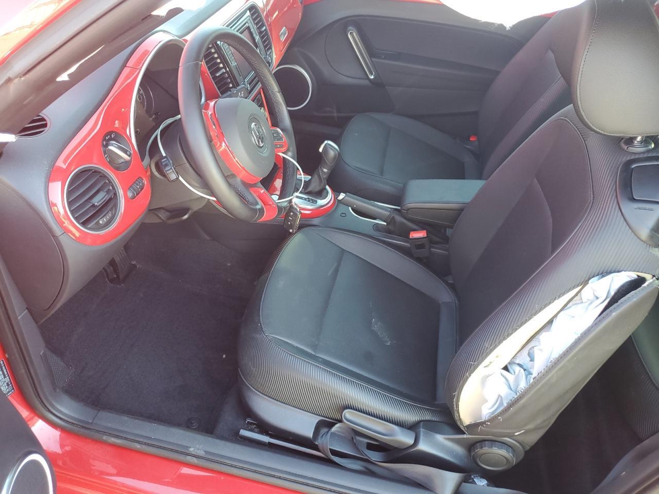 2019 VOLKSWAGEN Beetle