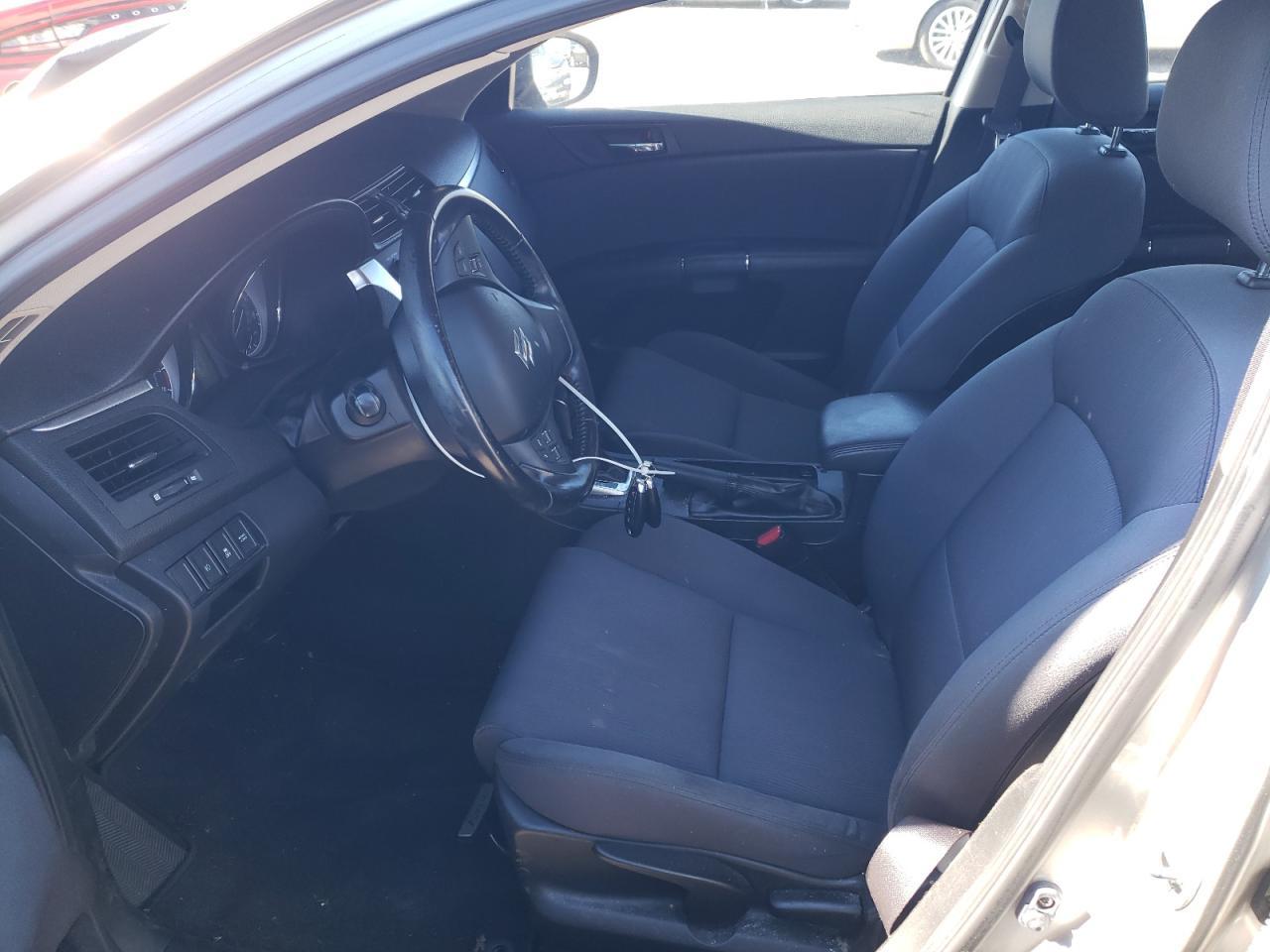 2012 SUZUKI Kizashi
