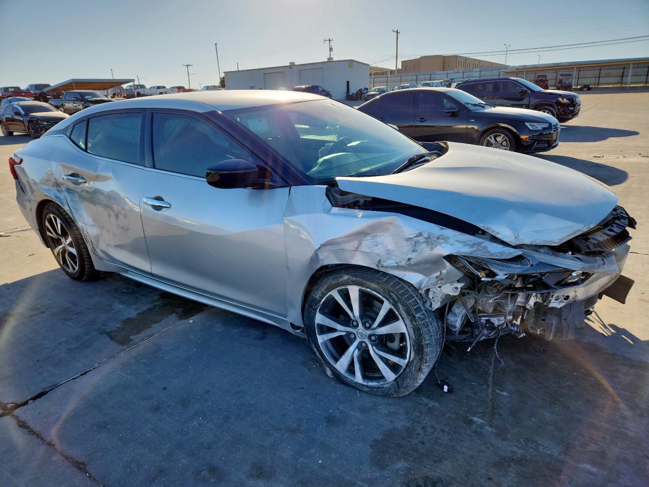 2016 NISSAN Maxima