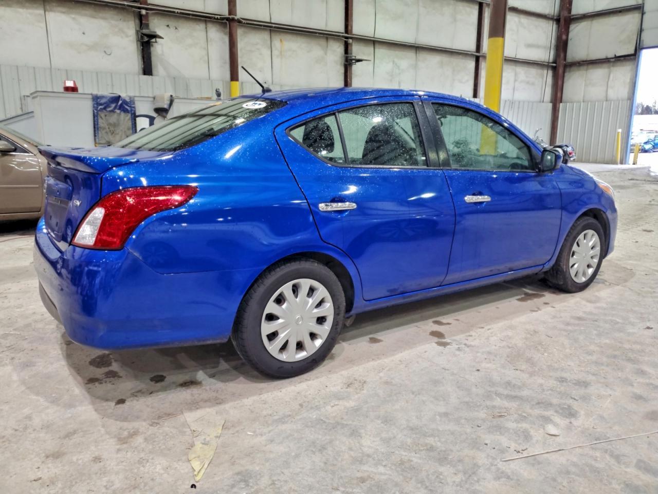 2017 NISSAN VERSA