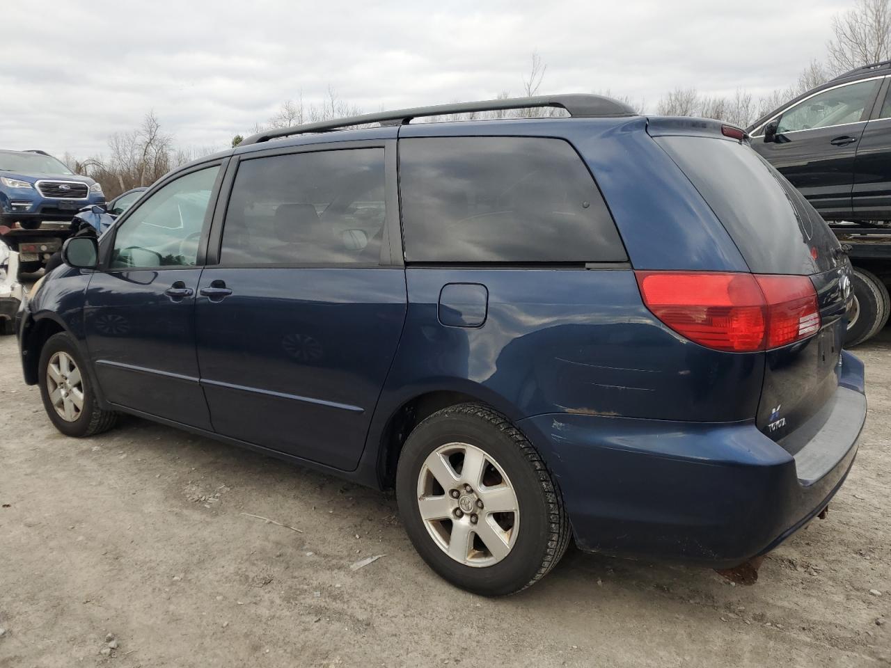 2005 TOYOTA SIENNA