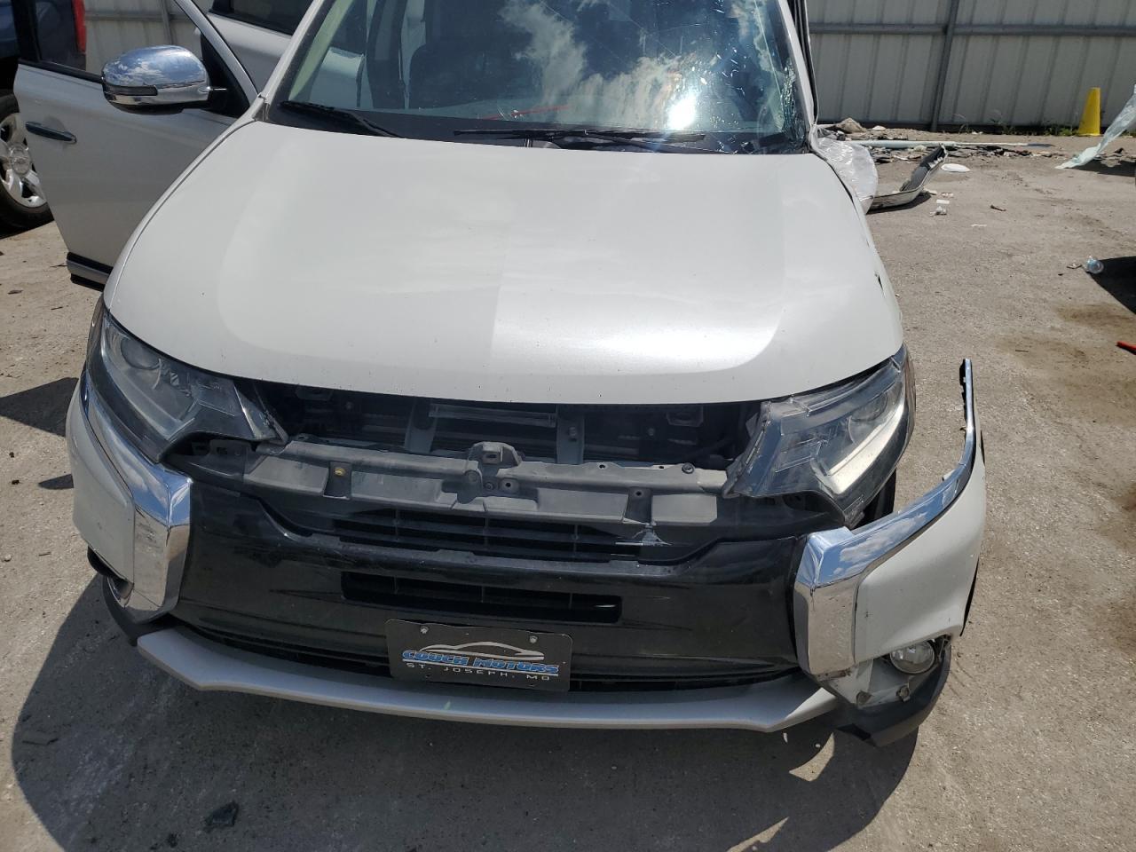 2016 MITSUBISHI outlander