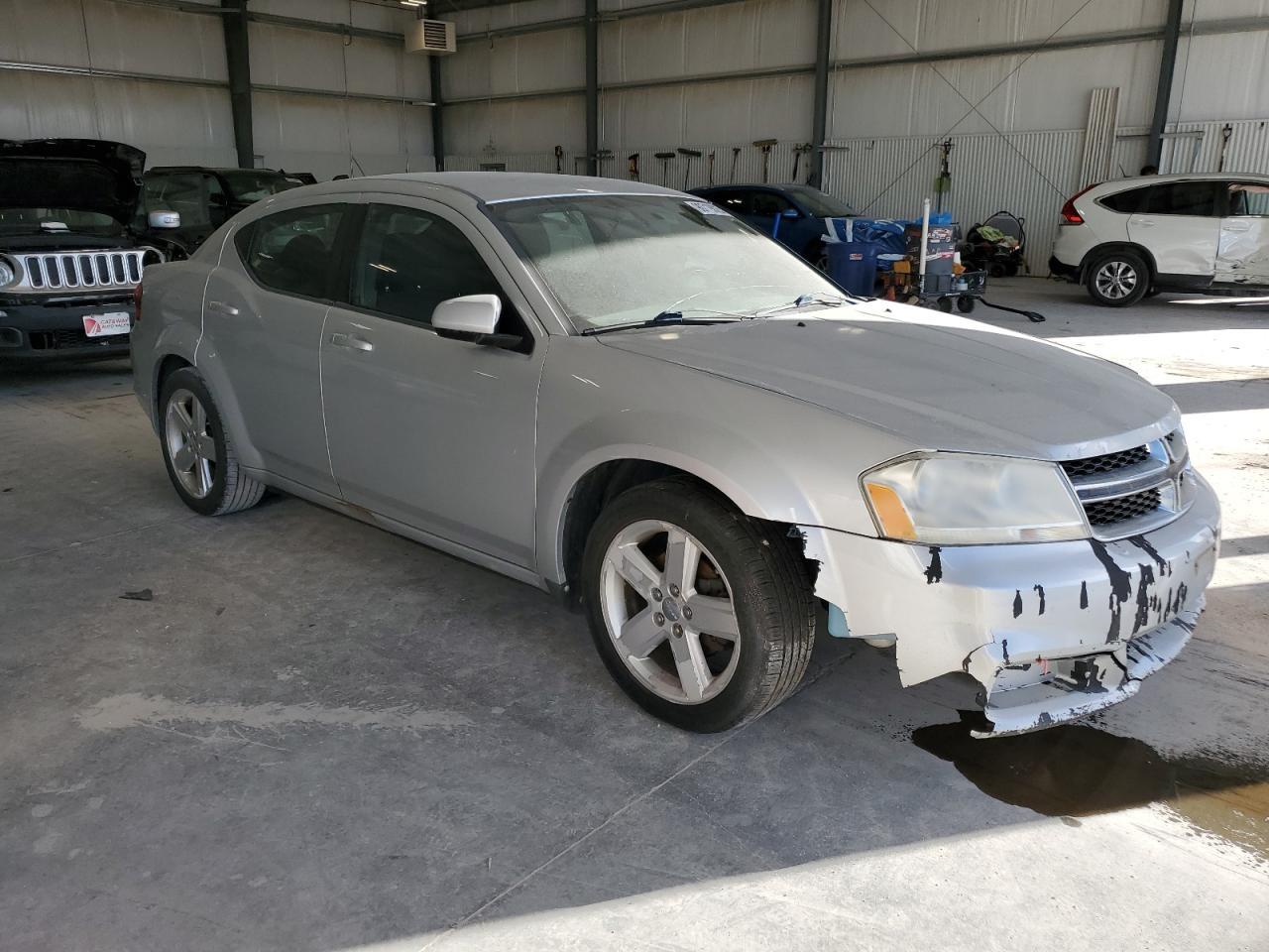 2011 DODGE Avenger