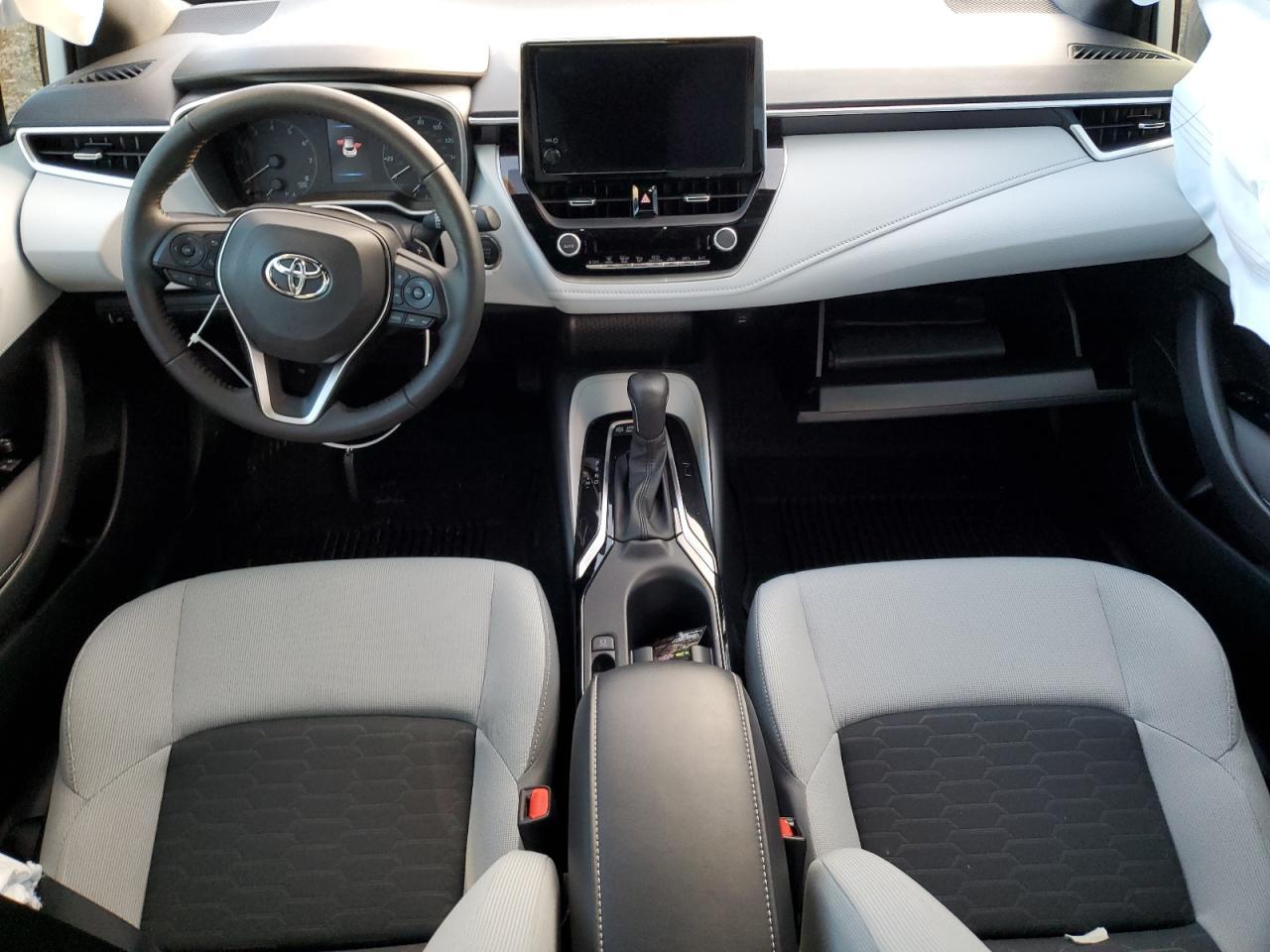 2025 TOYOTA COROLLA