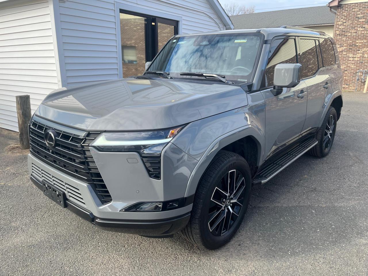 2024 LEXUS GX 550