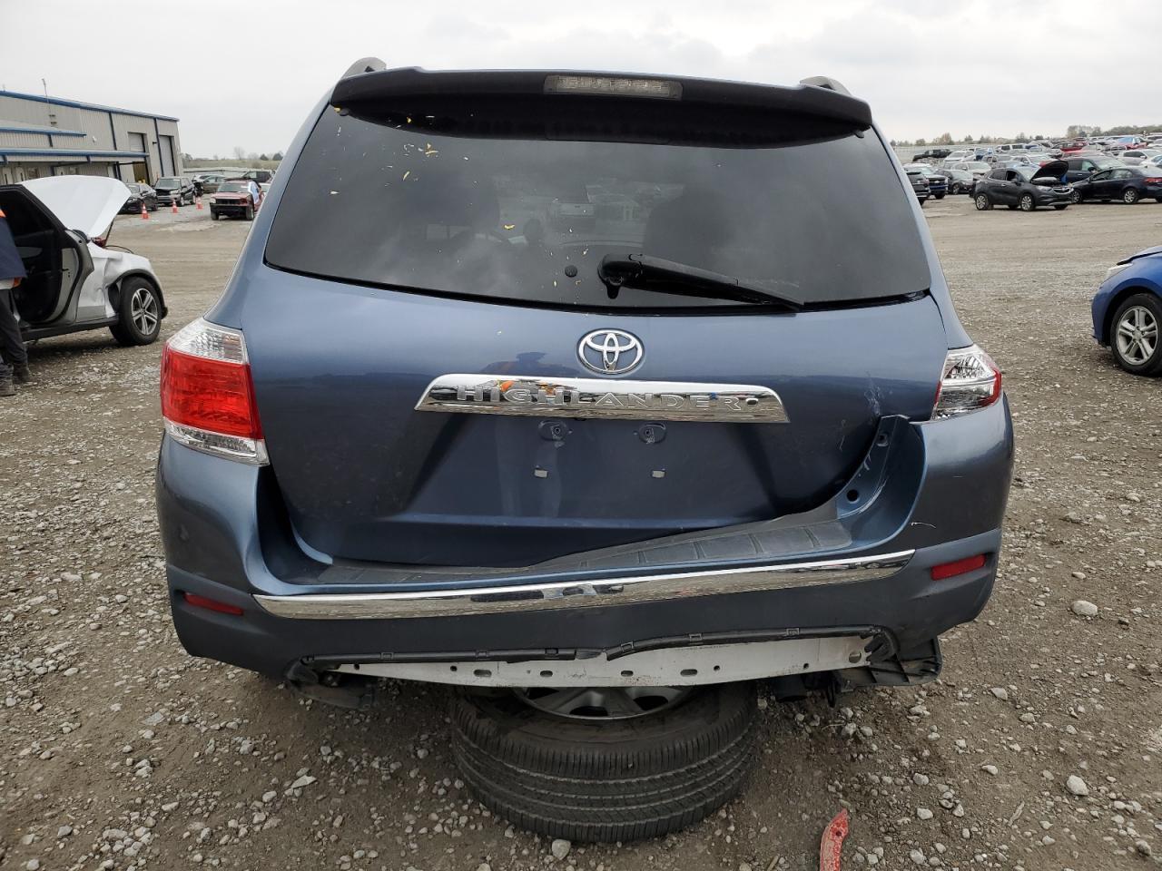 2013 TOYOTA HIGHLANDER