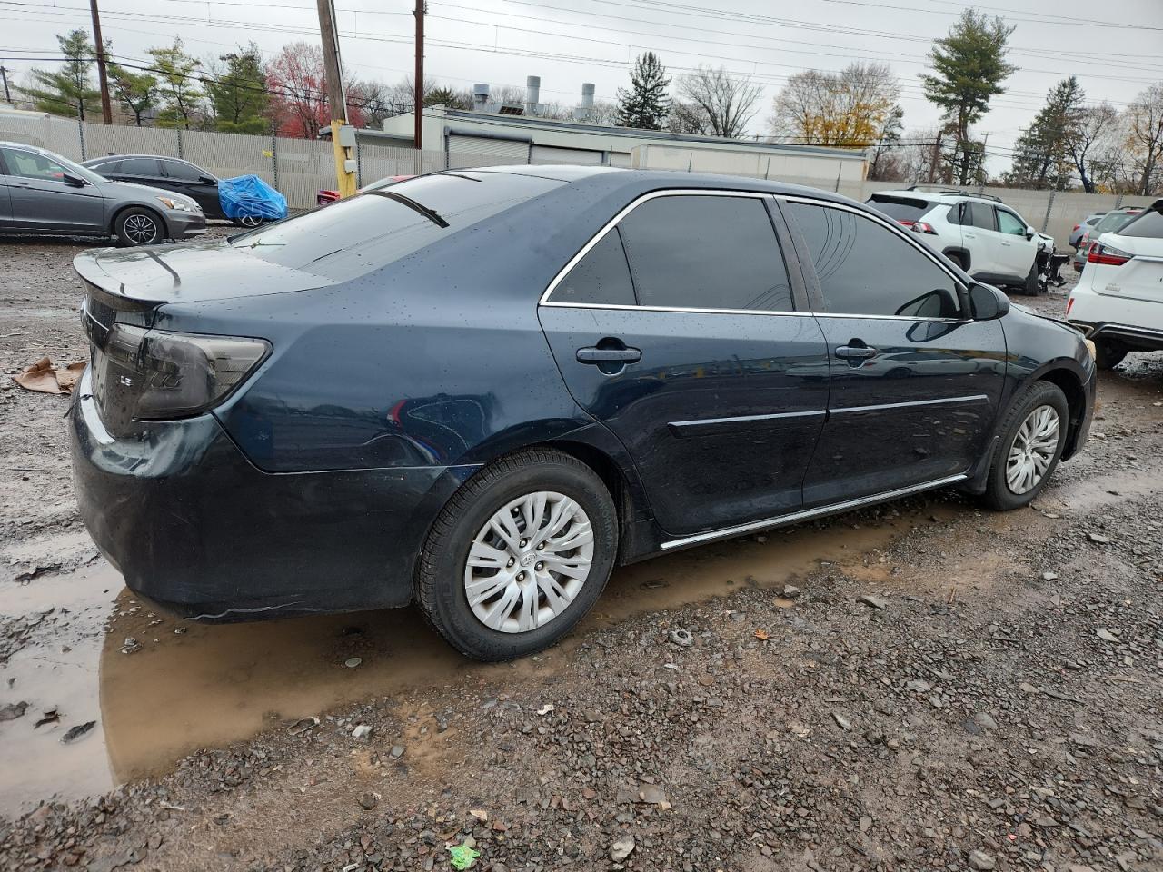 2014 TOYOTA CAMRY