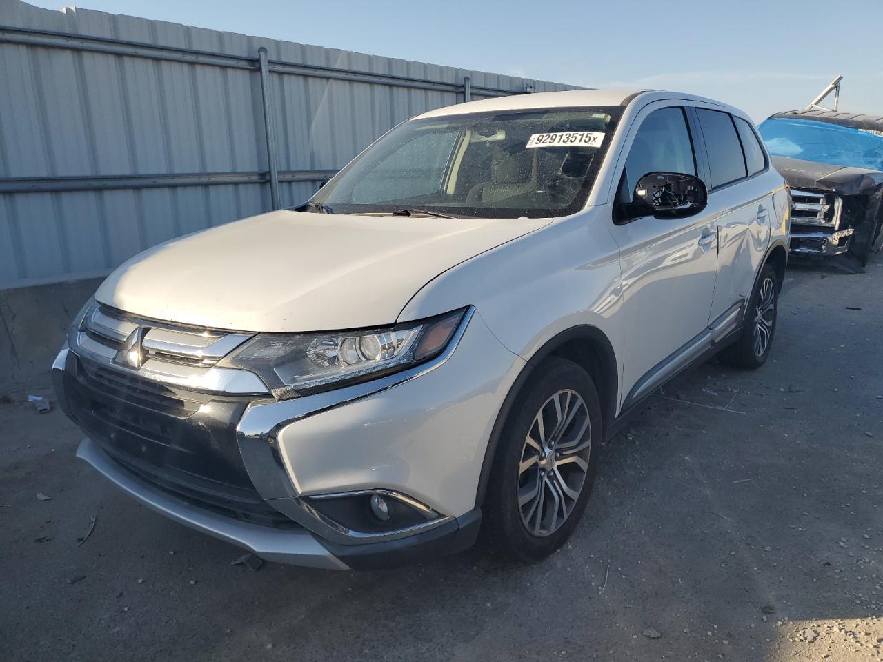 2017 MITSUBISHI outlander