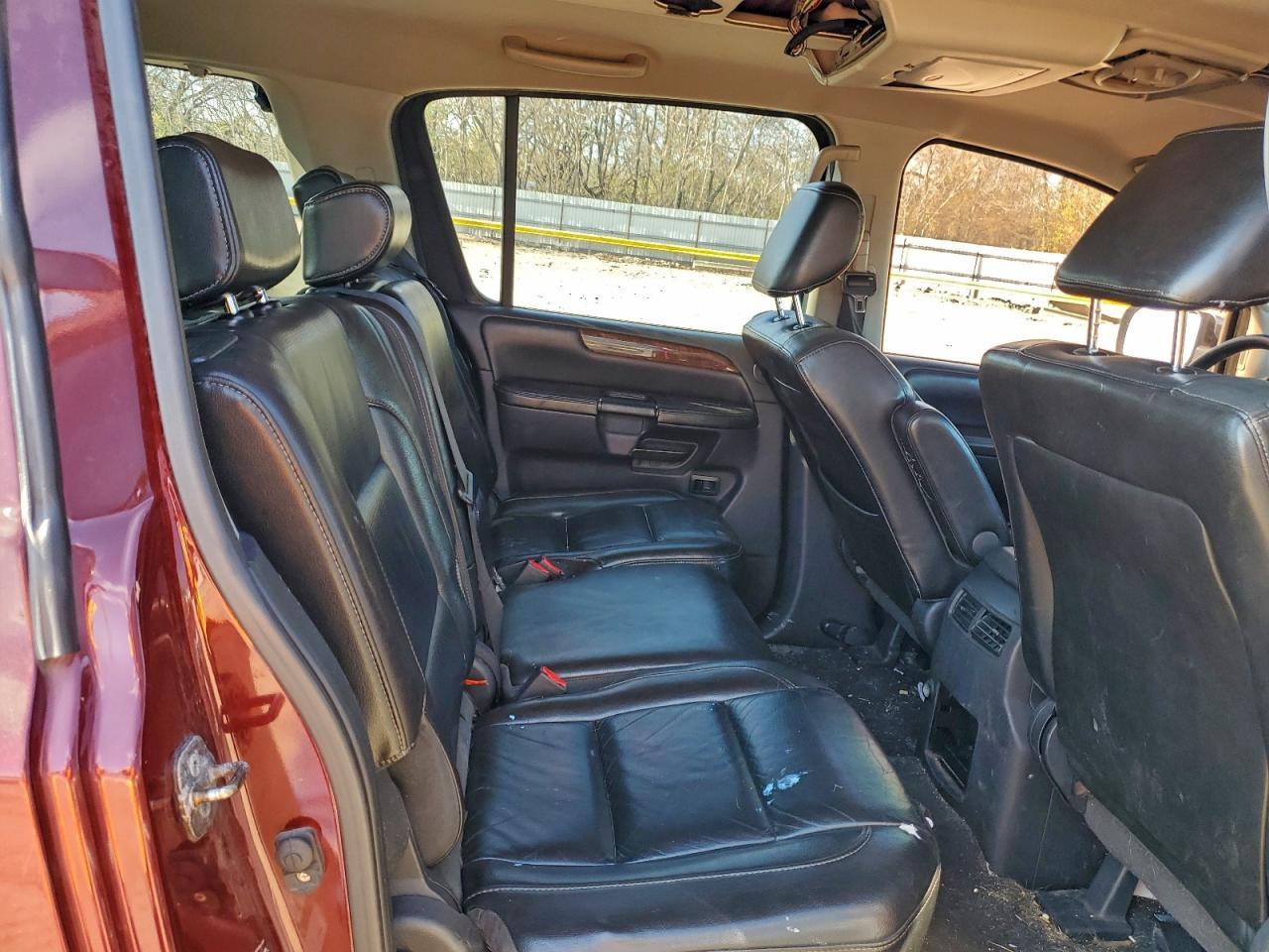 2010 NISSAN Armada