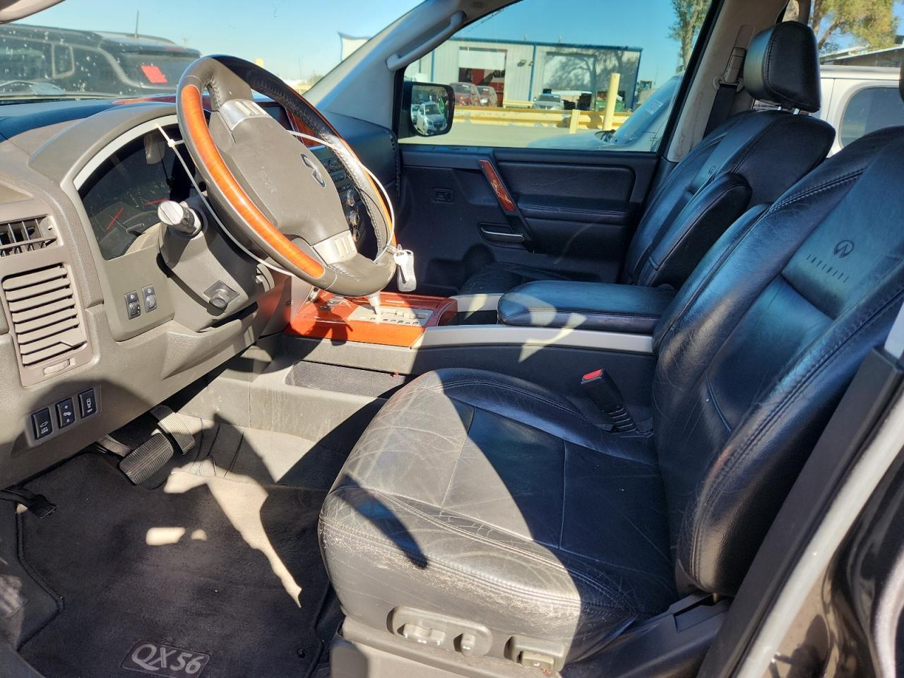 2005 INFINITI QX56