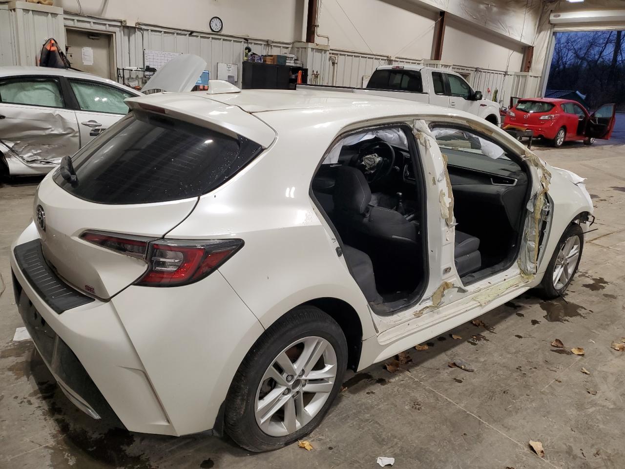 2019 TOYOTA COROLLA