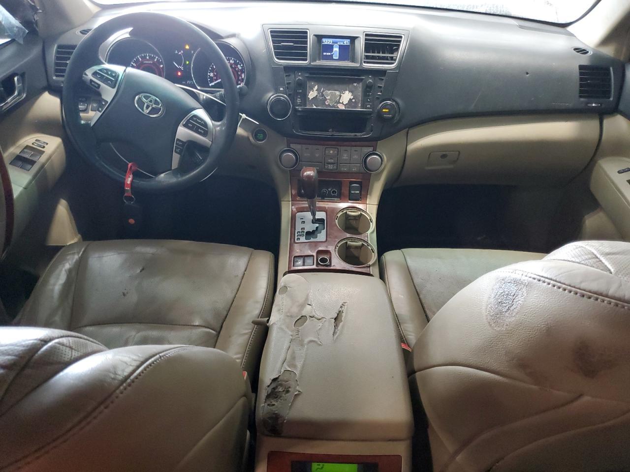2013 TOYOTA HIGHLANDER