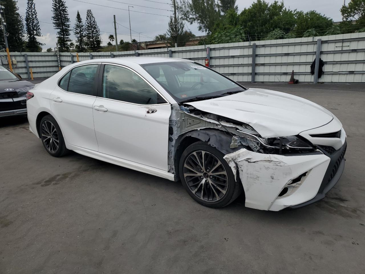 2019 TOYOTA CAMRY