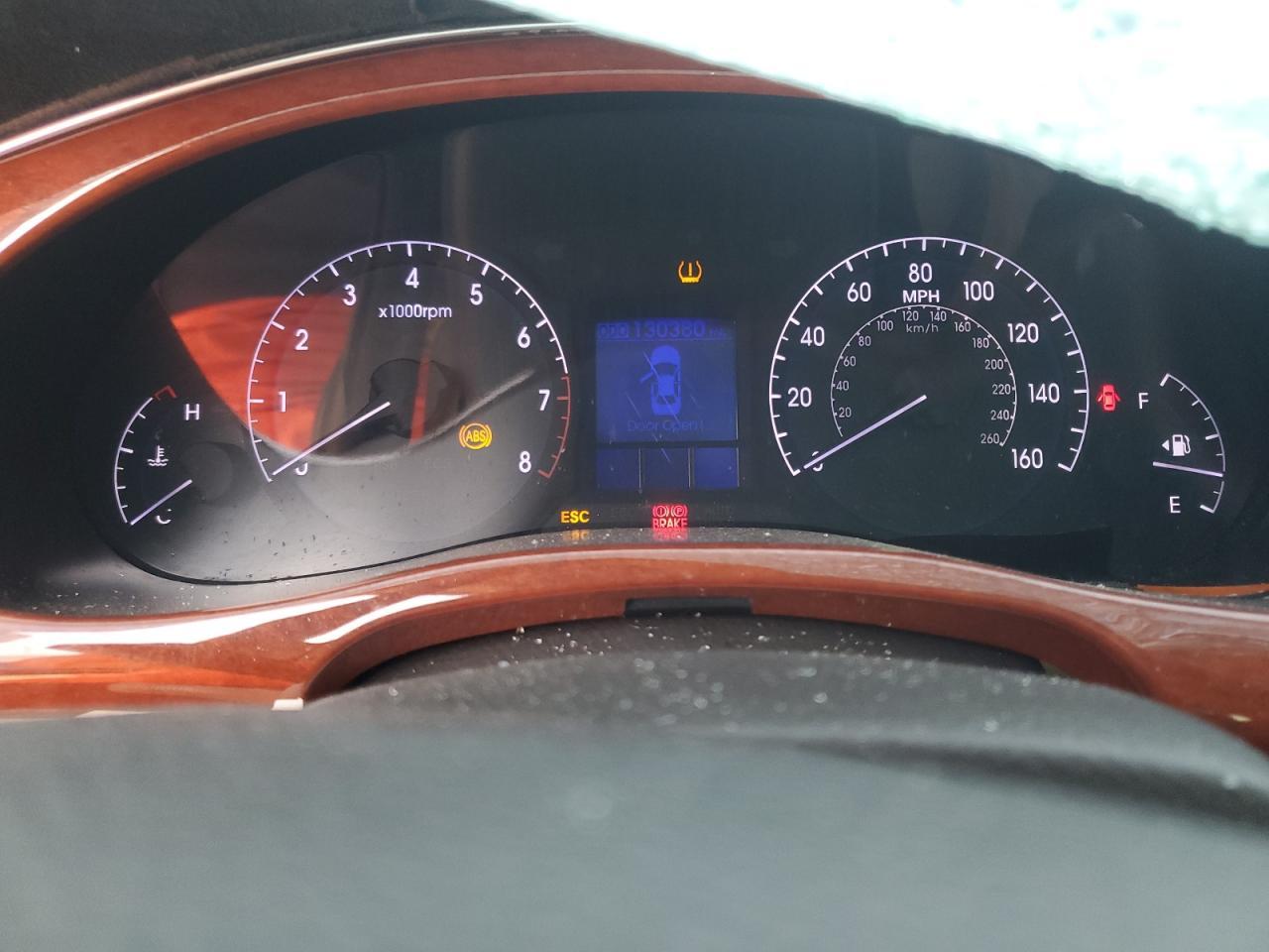 2013 HYUNDAI GENESIS