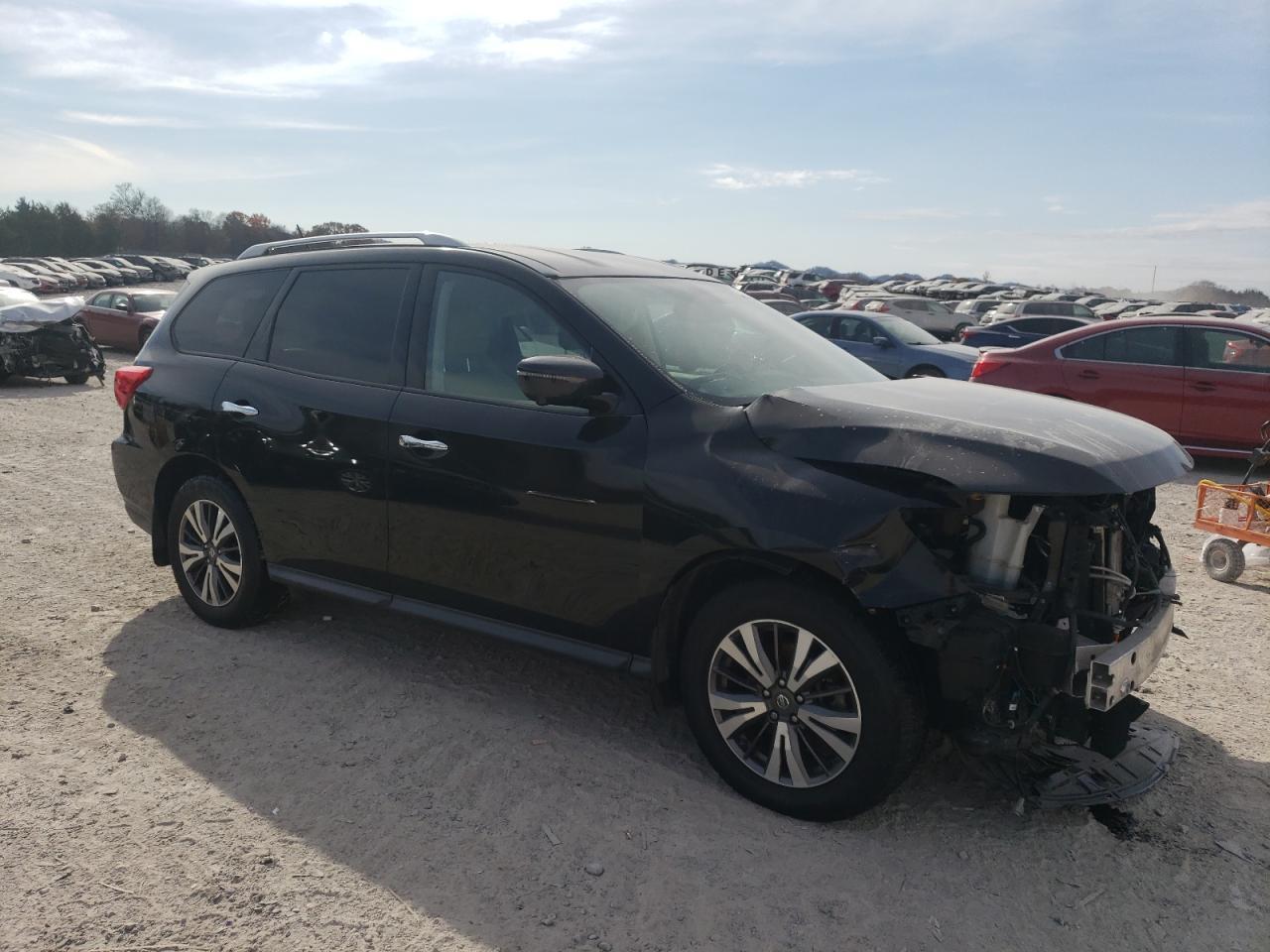 2017 NISSAN PATHFINDER