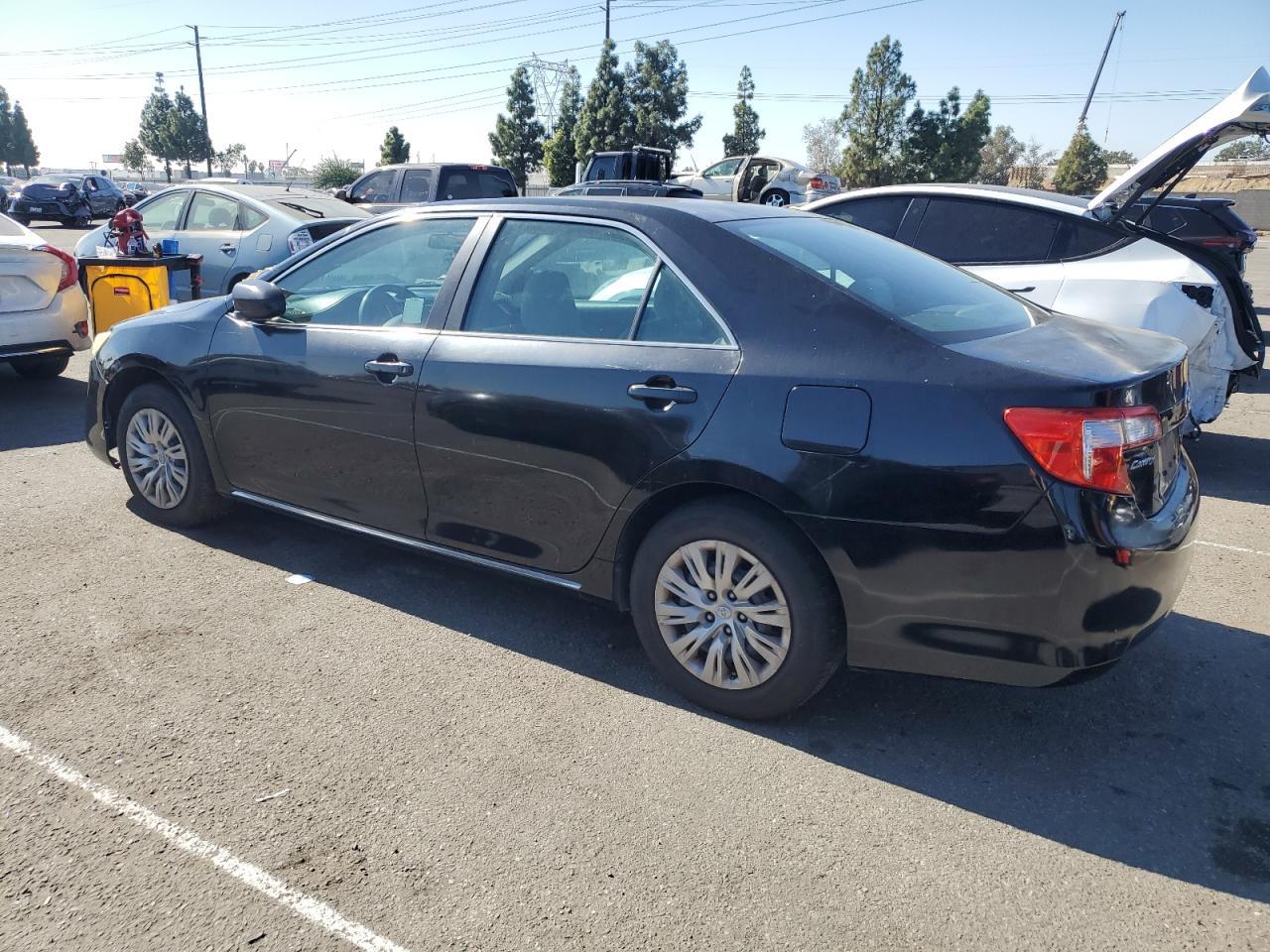 2012 TOYOTA CAMRY