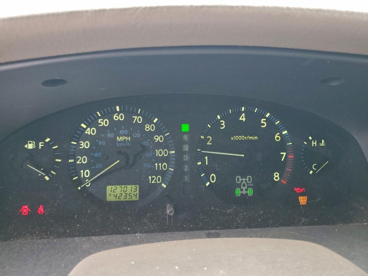 2004 NISSAN PATHFINDER