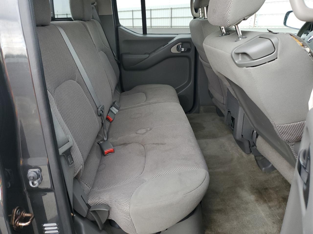 2014 NISSAN Frontier