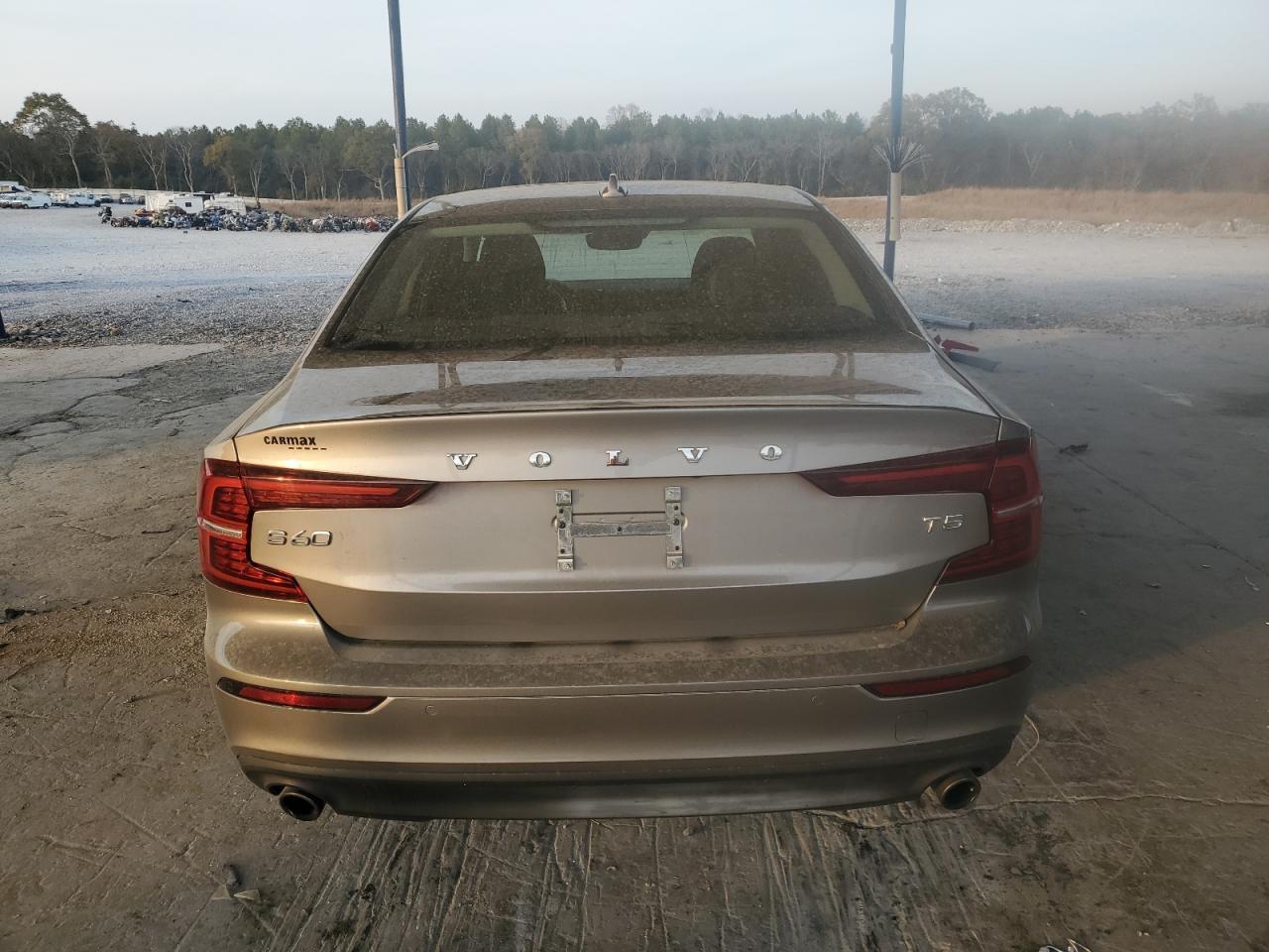 2019 VOLVO S60