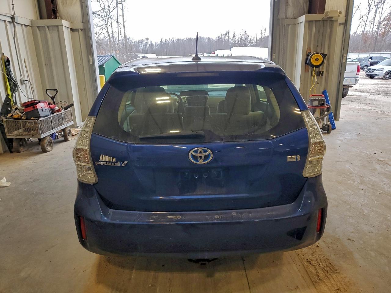 2013 TOYOTA PRIUS V