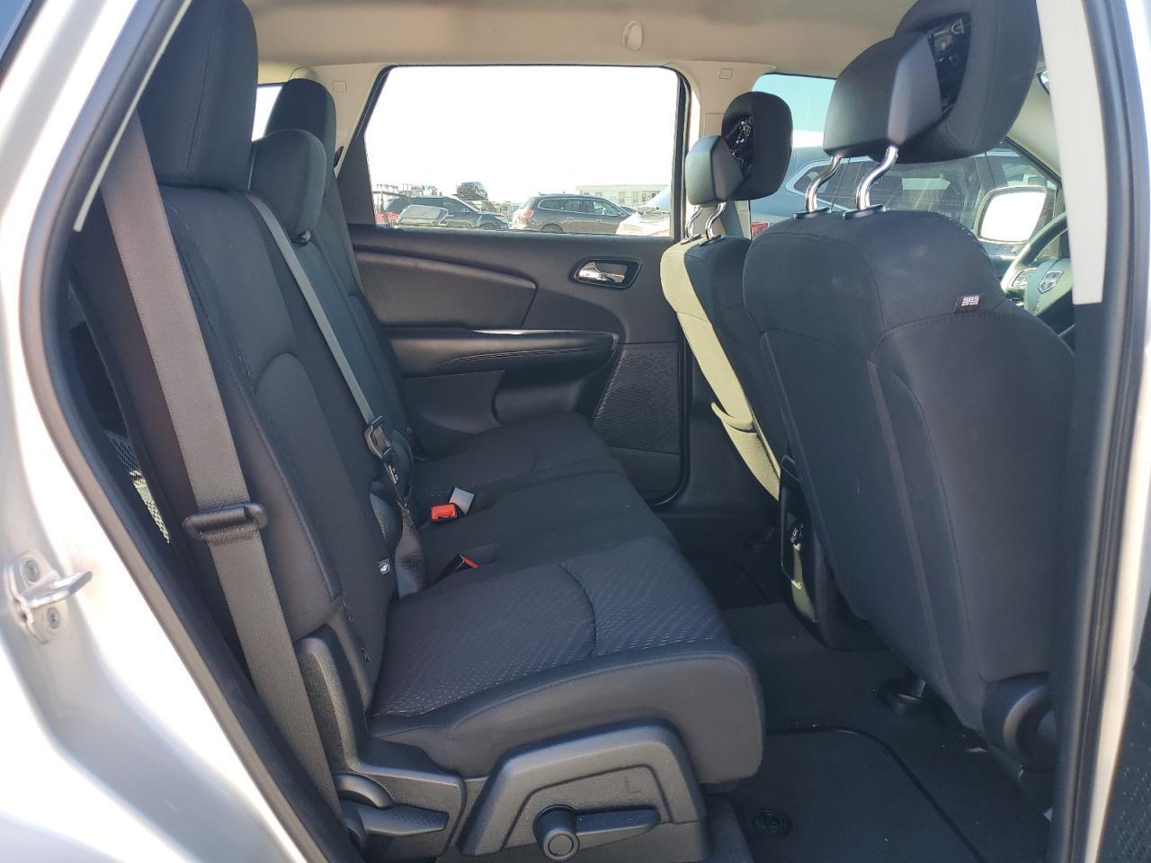 2011 DODGE JOURNEY