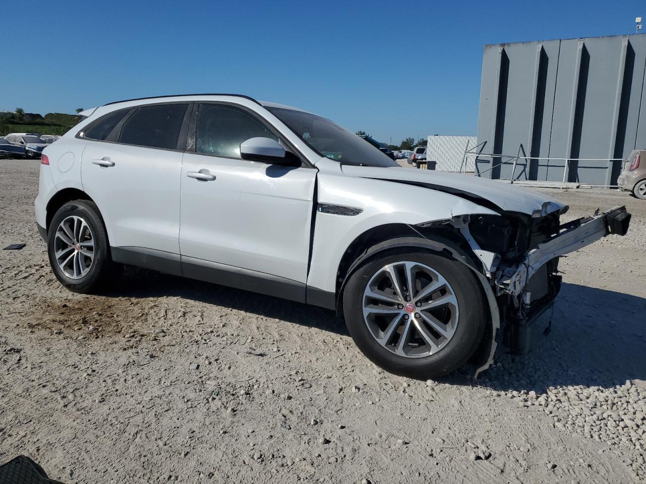 2018 JAGUAR F-Pace