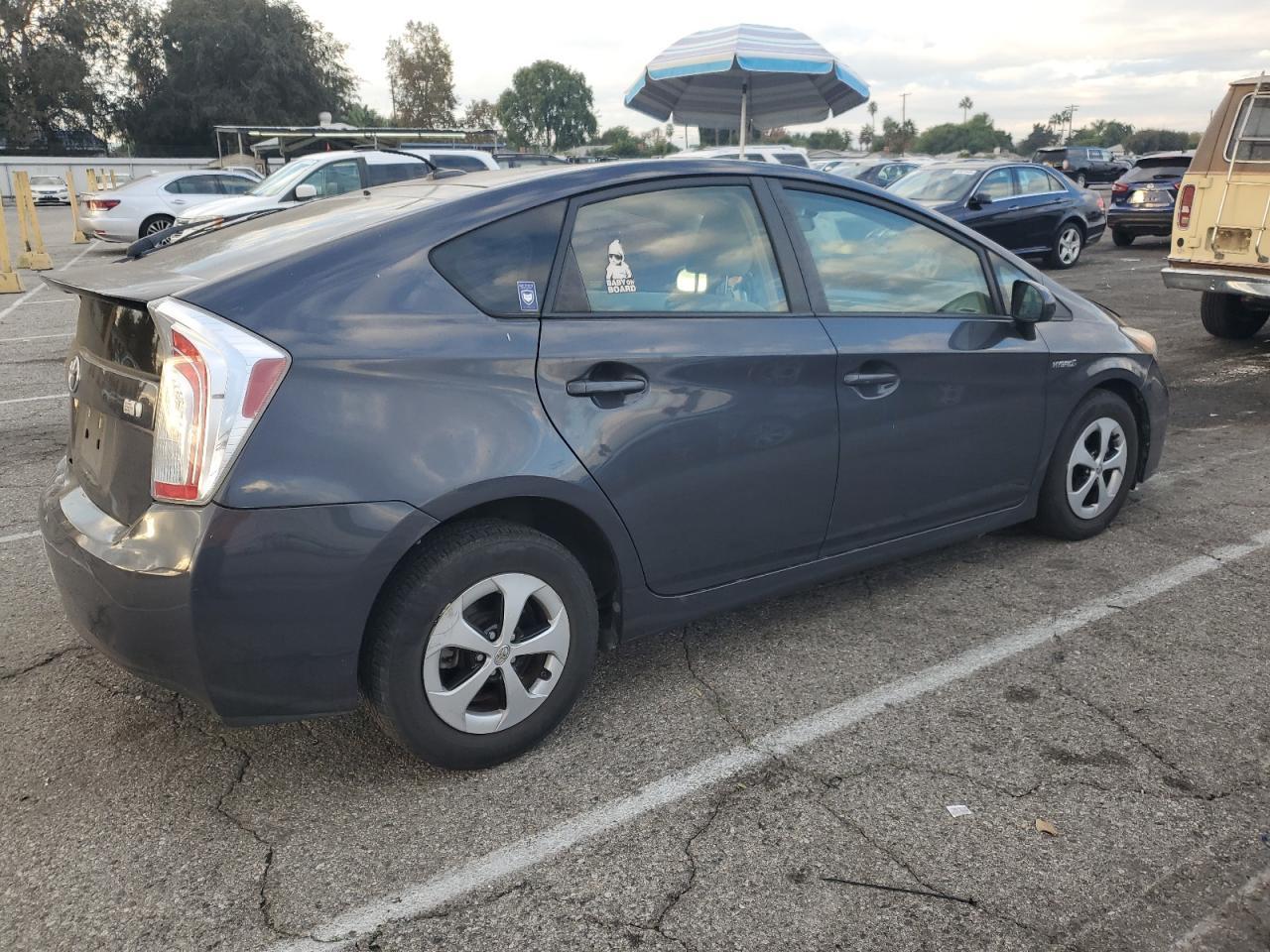 2013 TOYOTA PRIUS