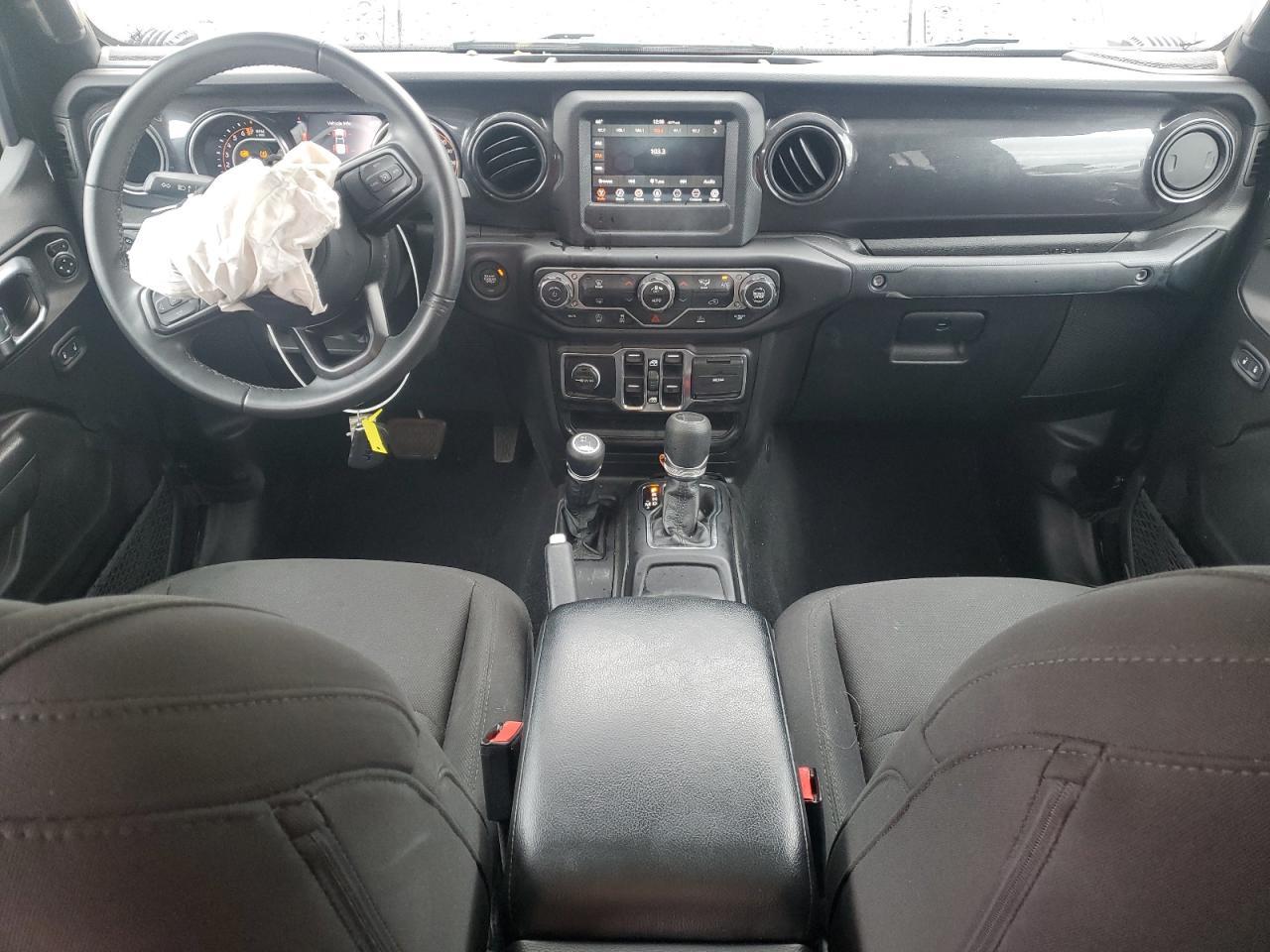 2022 JEEP Gladiator