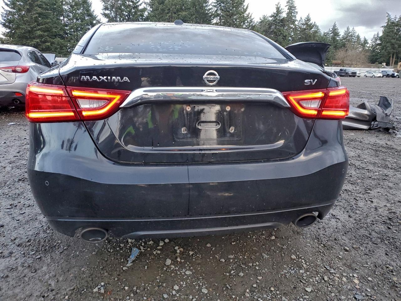 2017 NISSAN Maxima