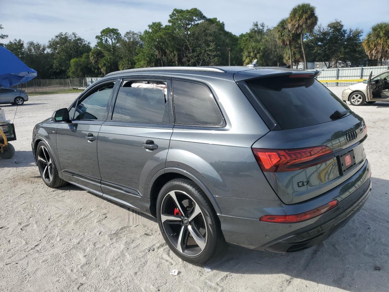 2024 AUDI Q7