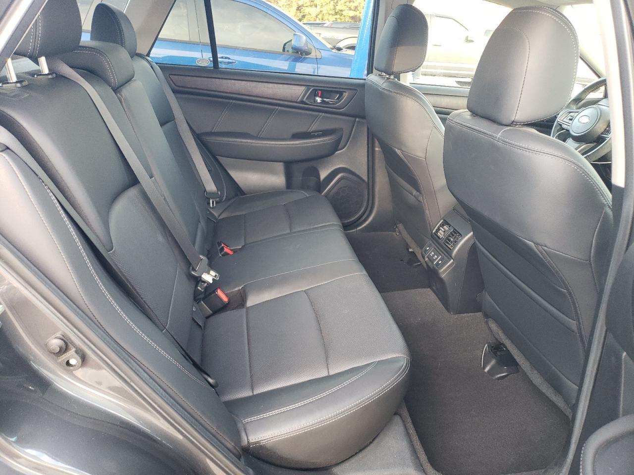 2019 SUBARU Outback