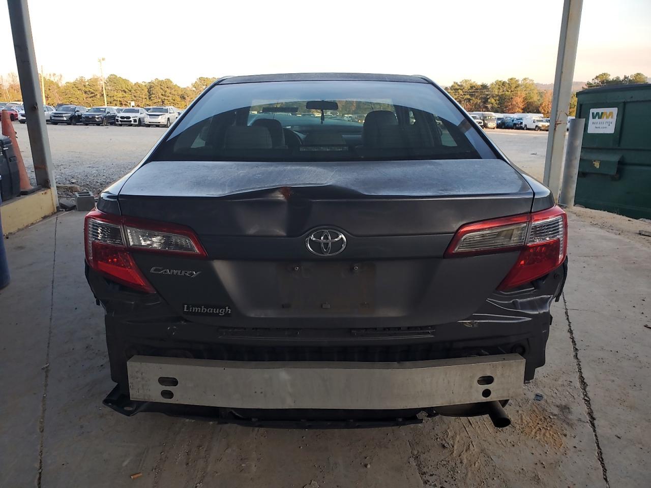2014 TOYOTA CAMRY