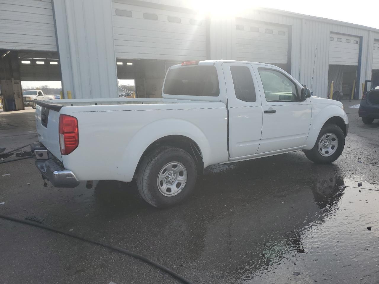 2016 NISSAN Frontier