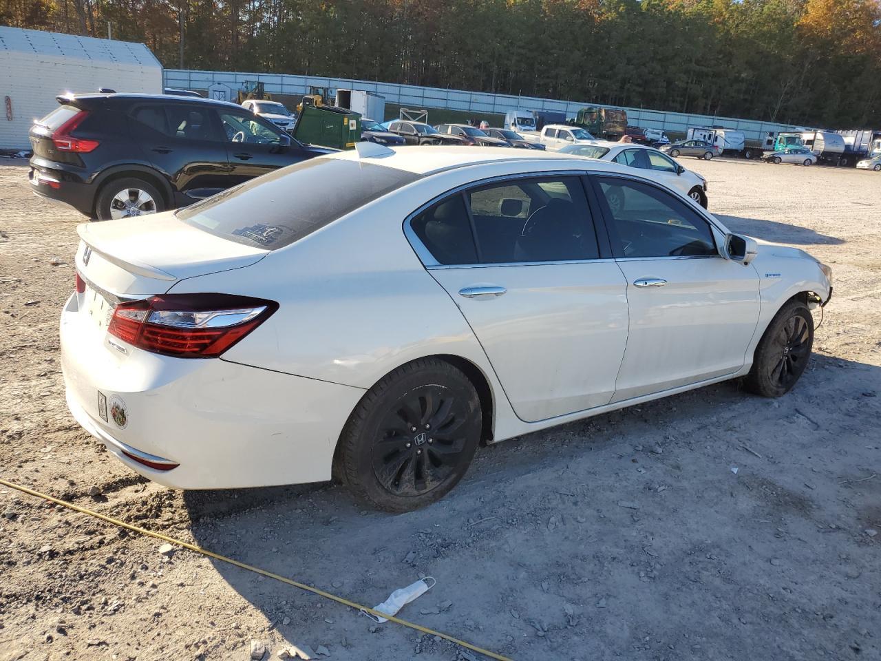 2017 HONDA ACCORD