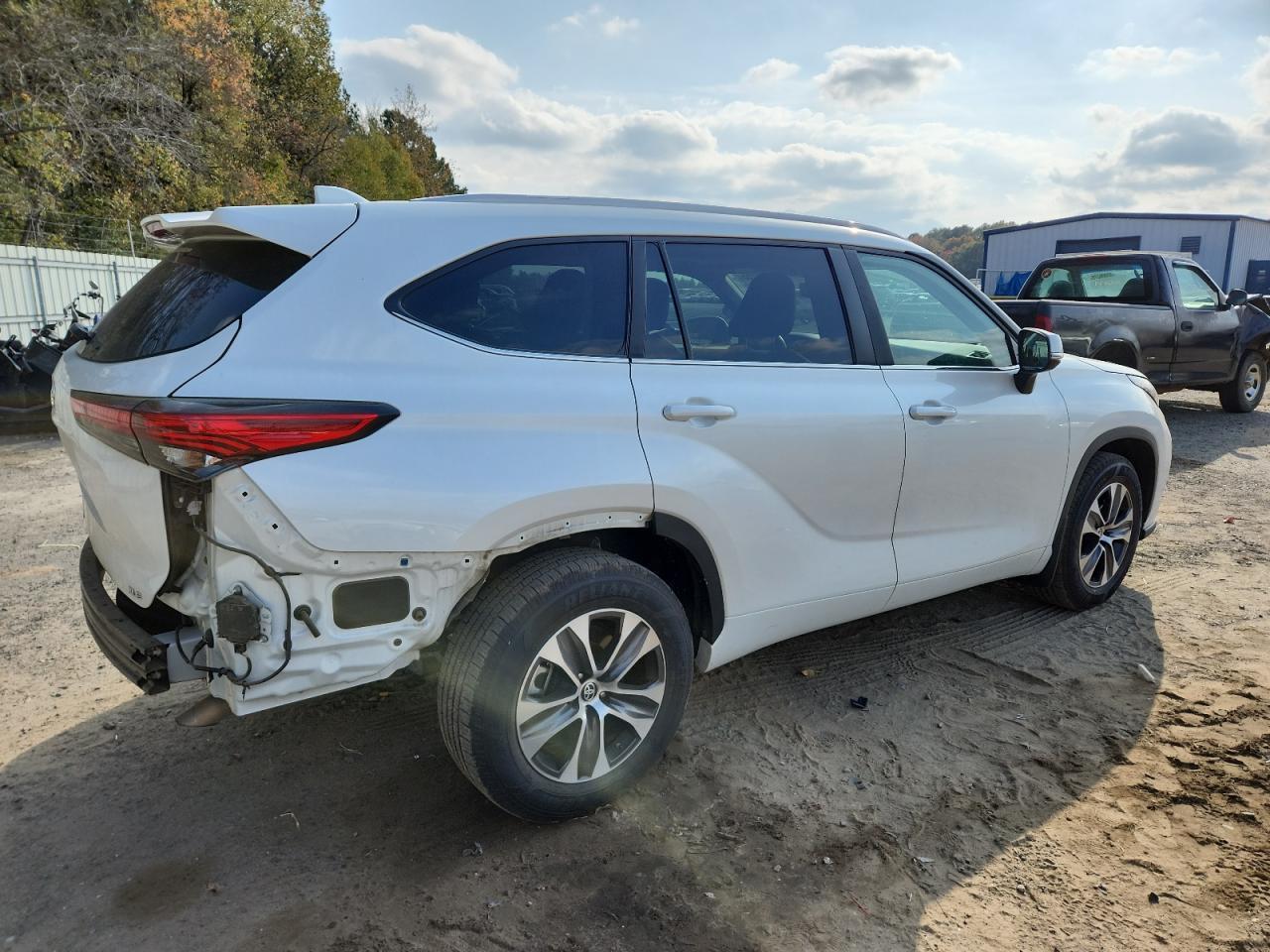2023 TOYOTA HIGHLANDER