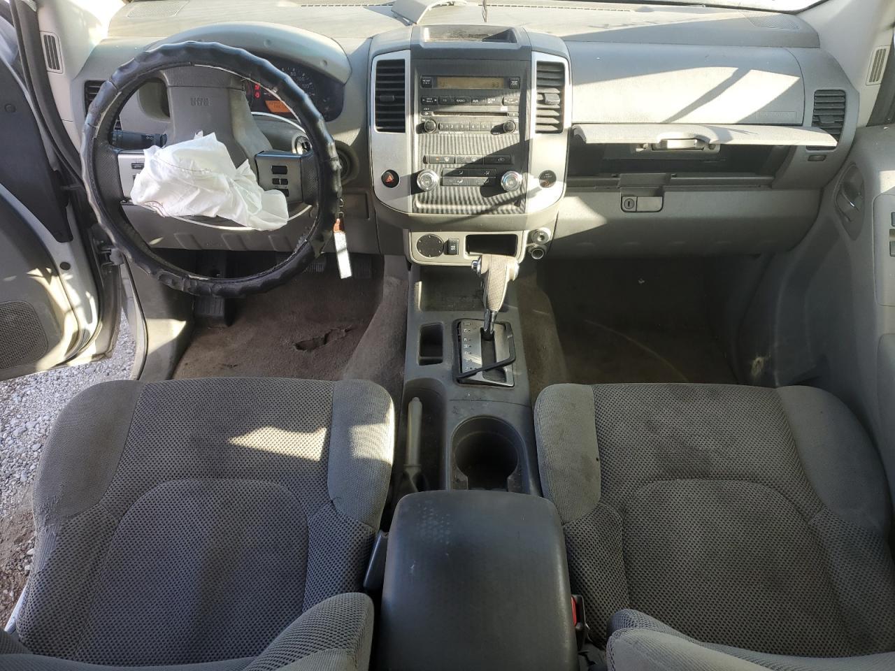 2011 NISSAN Frontier