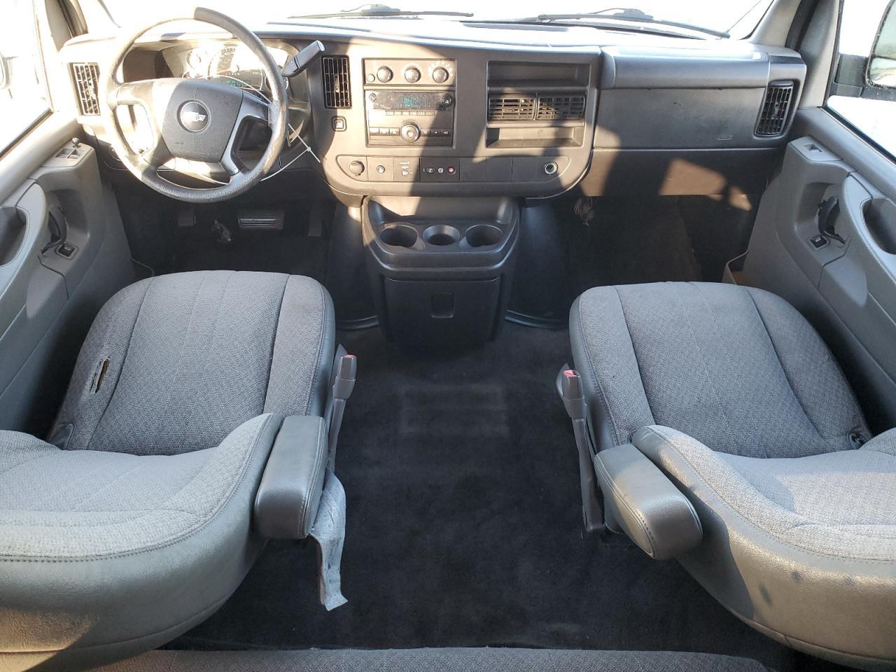 2012 CHEVROLET Express 3500