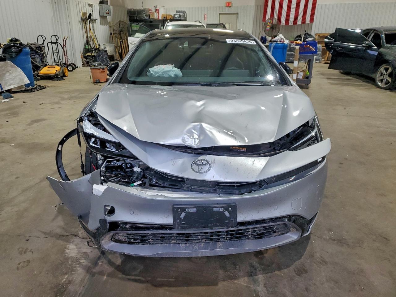 2024 TOYOTA PRIUS