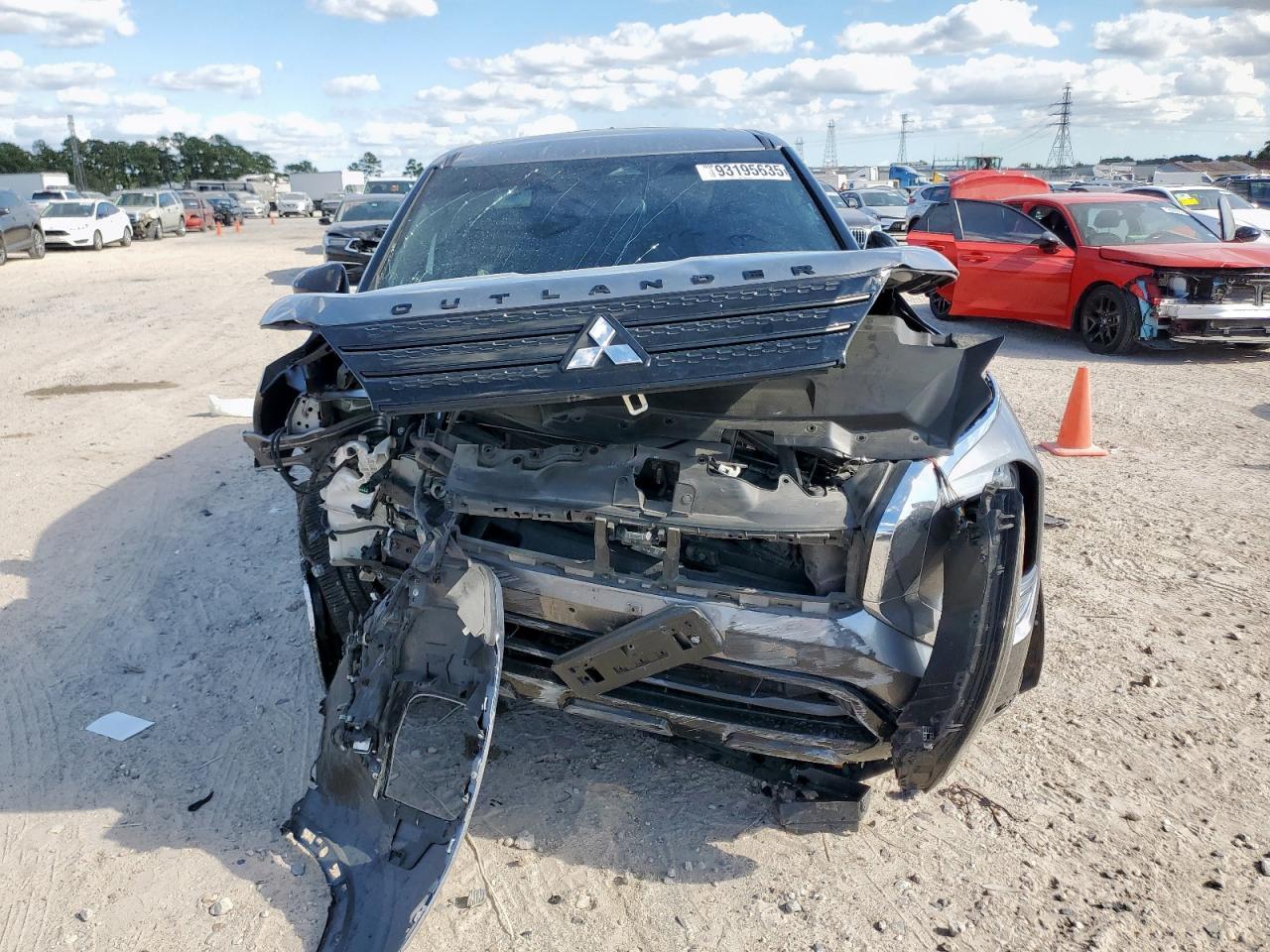 2022 MITSUBISHI outlander
