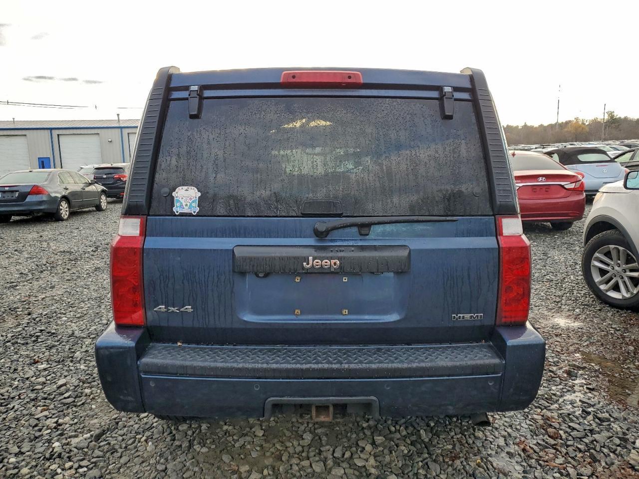 2010 JEEP Commander