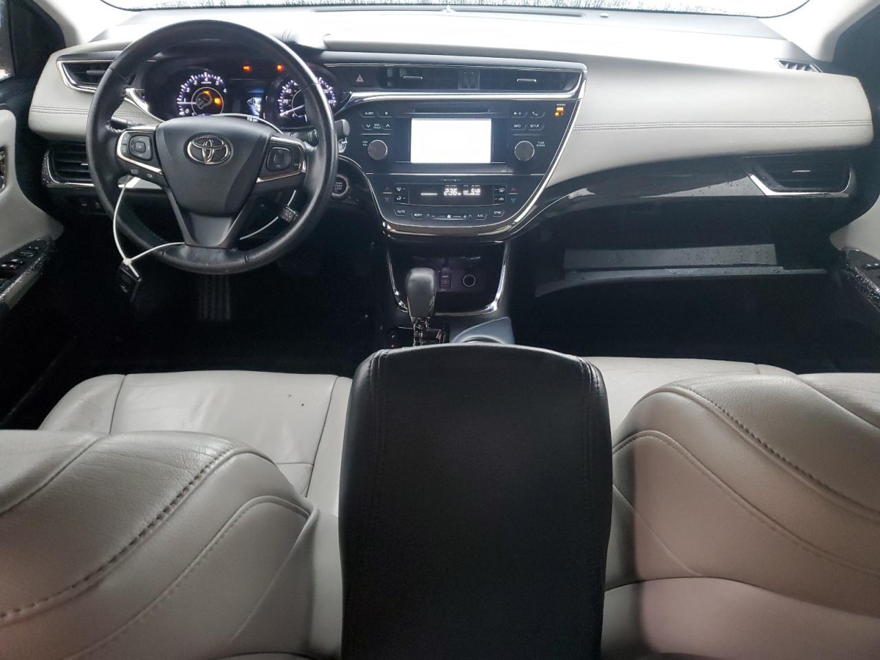 2013 TOYOTA Avalon
