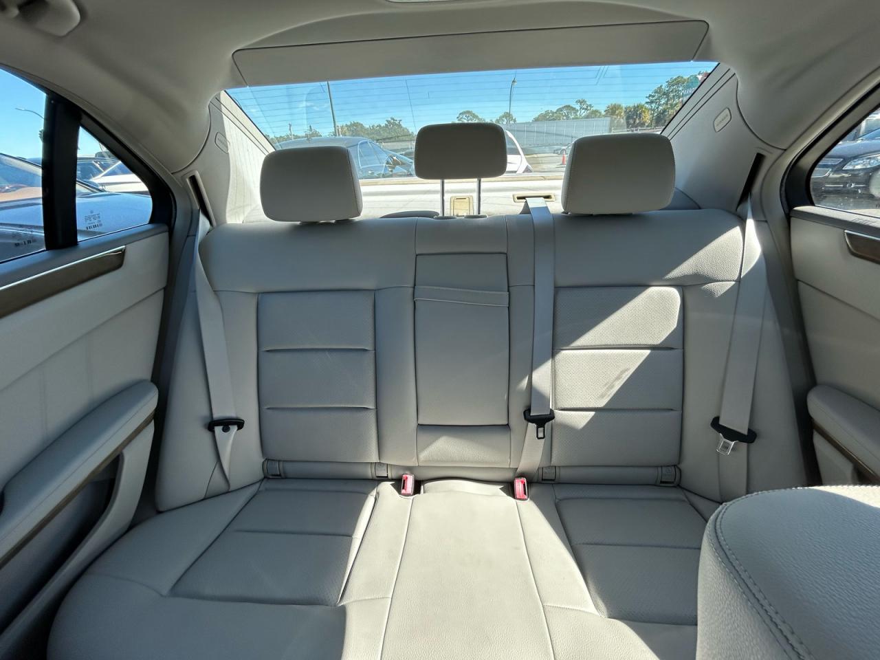 2010 MERCEDES-BENZ E-Class