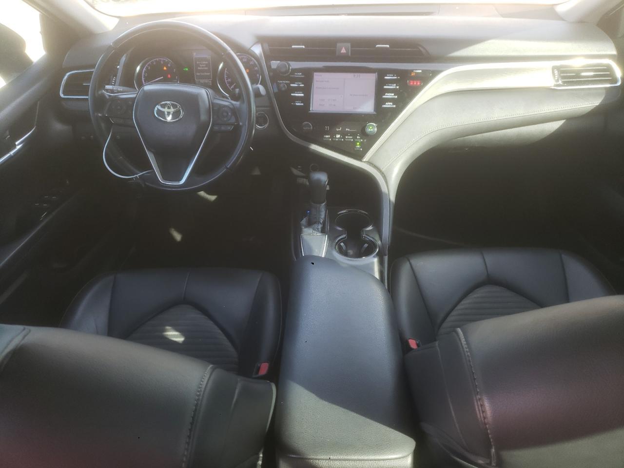 2018 TOYOTA CAMRY