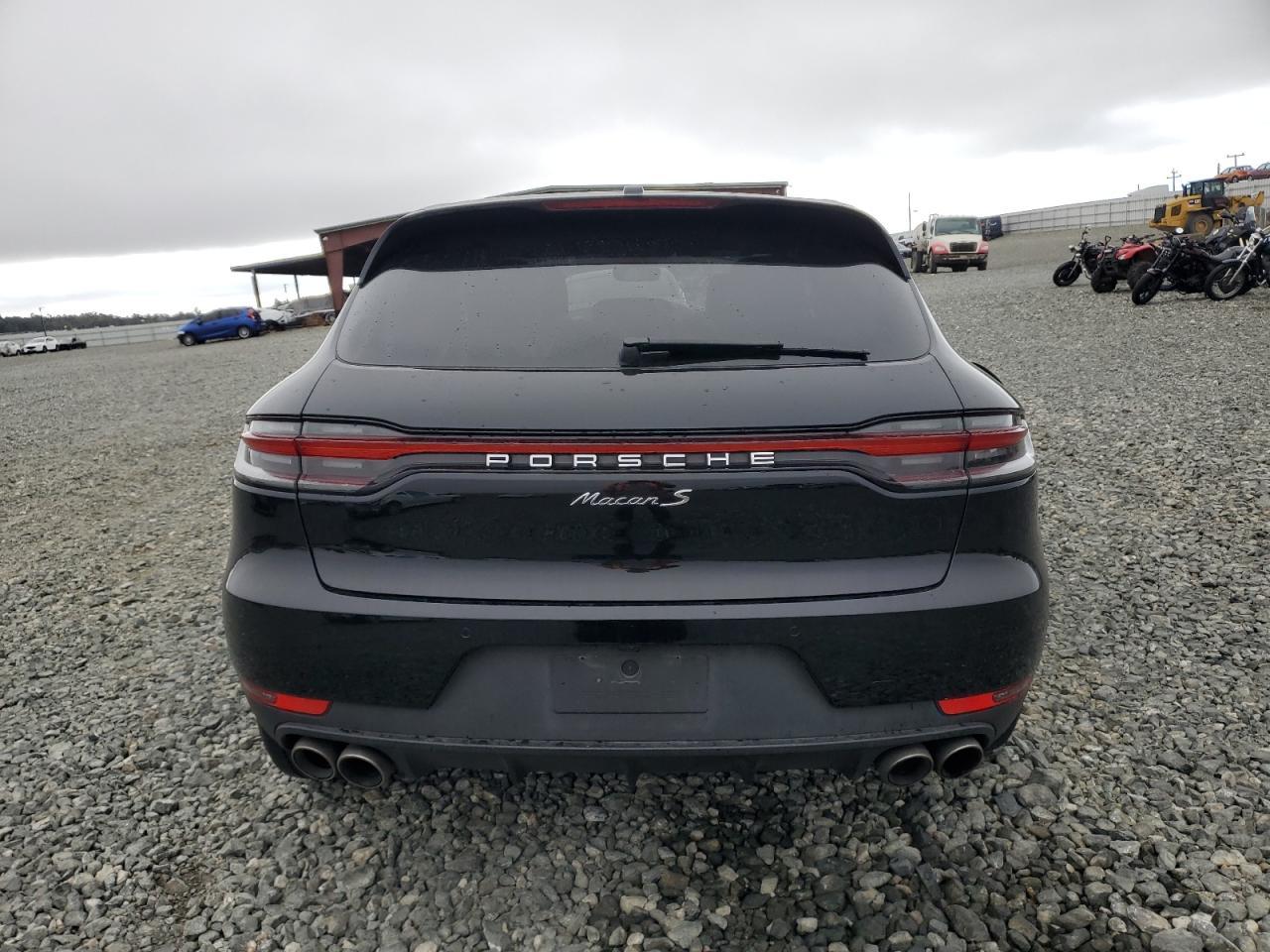 2021 PORSCHE Macan