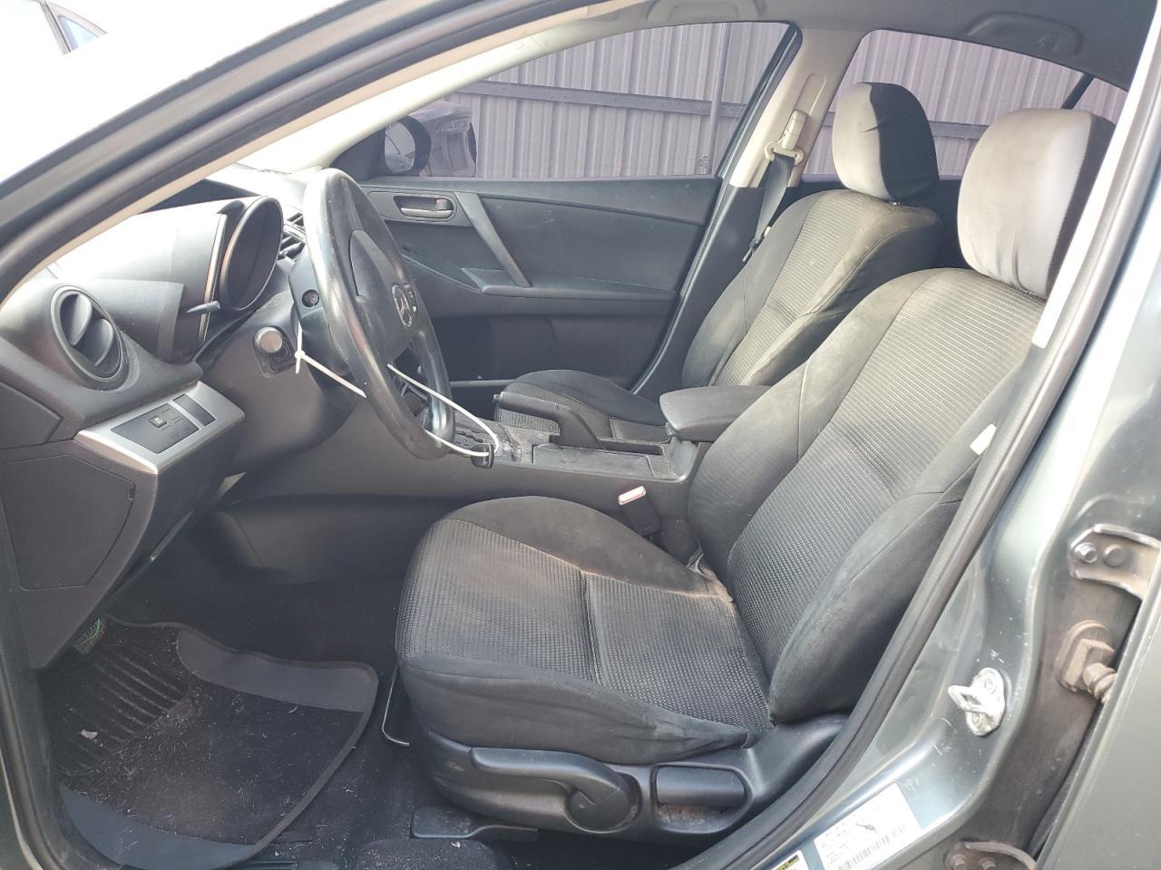 2013 MAZDA 3